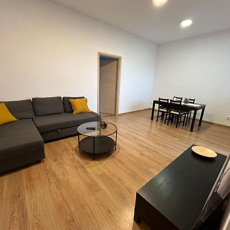 Elegant City Center Apartment Bucureşti Exterior foto