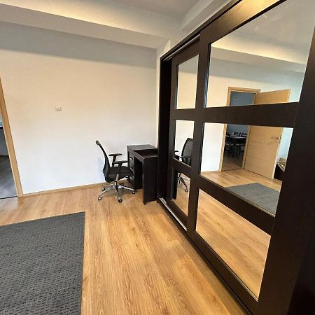 Elegant City Center Apartment Bucureşti Exterior foto